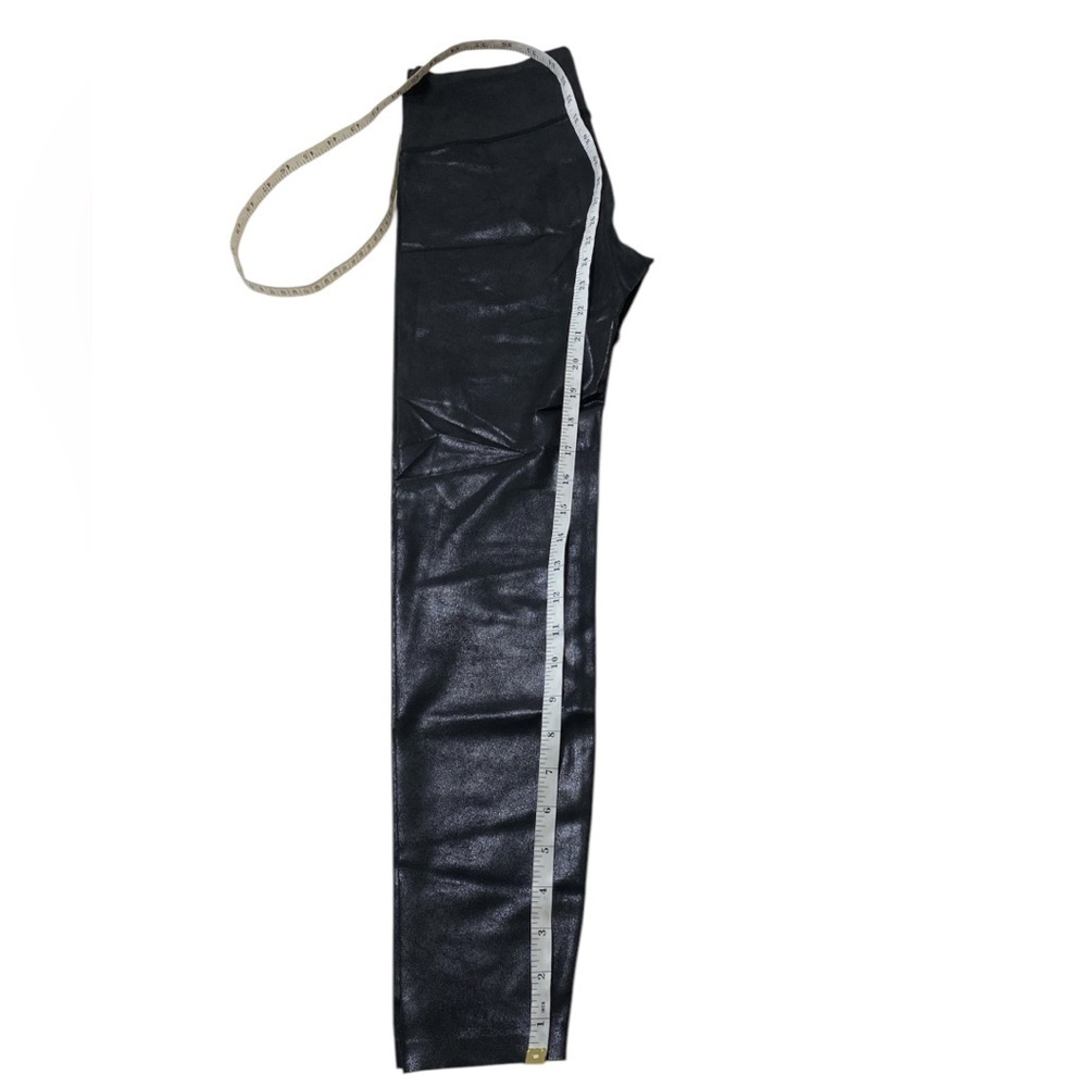Knix - High Rise Contour Waist Legging - Picture 9 of 9